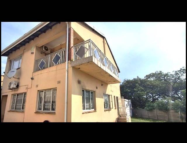6 BEDROOM HOUSE FOR SALE IN MEREBANK EAST